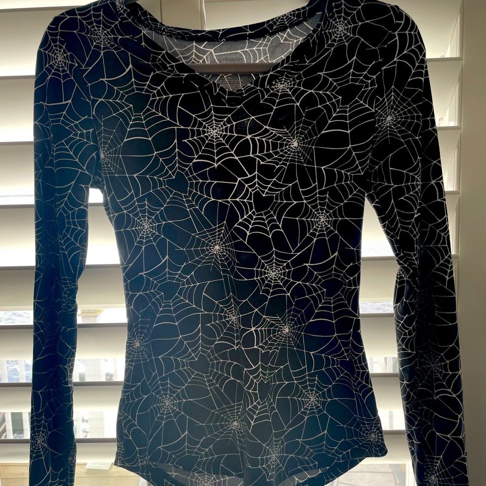 Women’s top size S